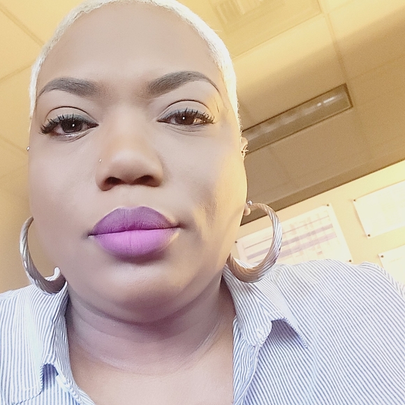 Meet your Posher, Tabitha - Picture 6 of 8